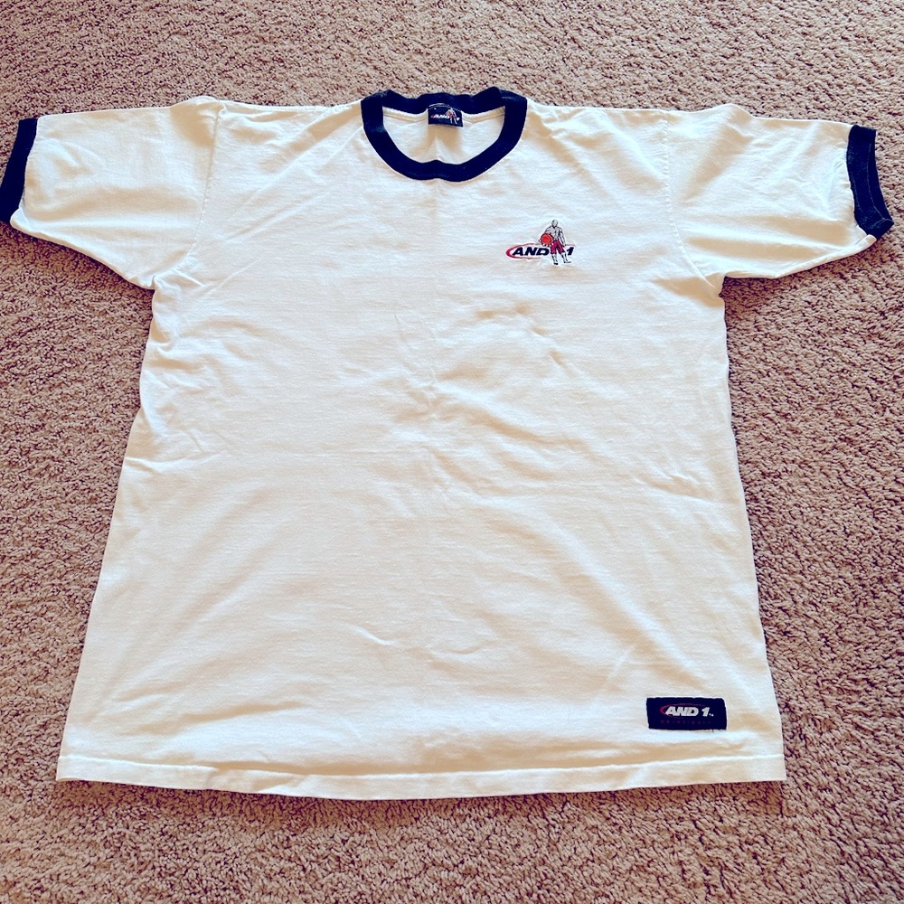 🏀Vintage And1 Men’s T-shirt!